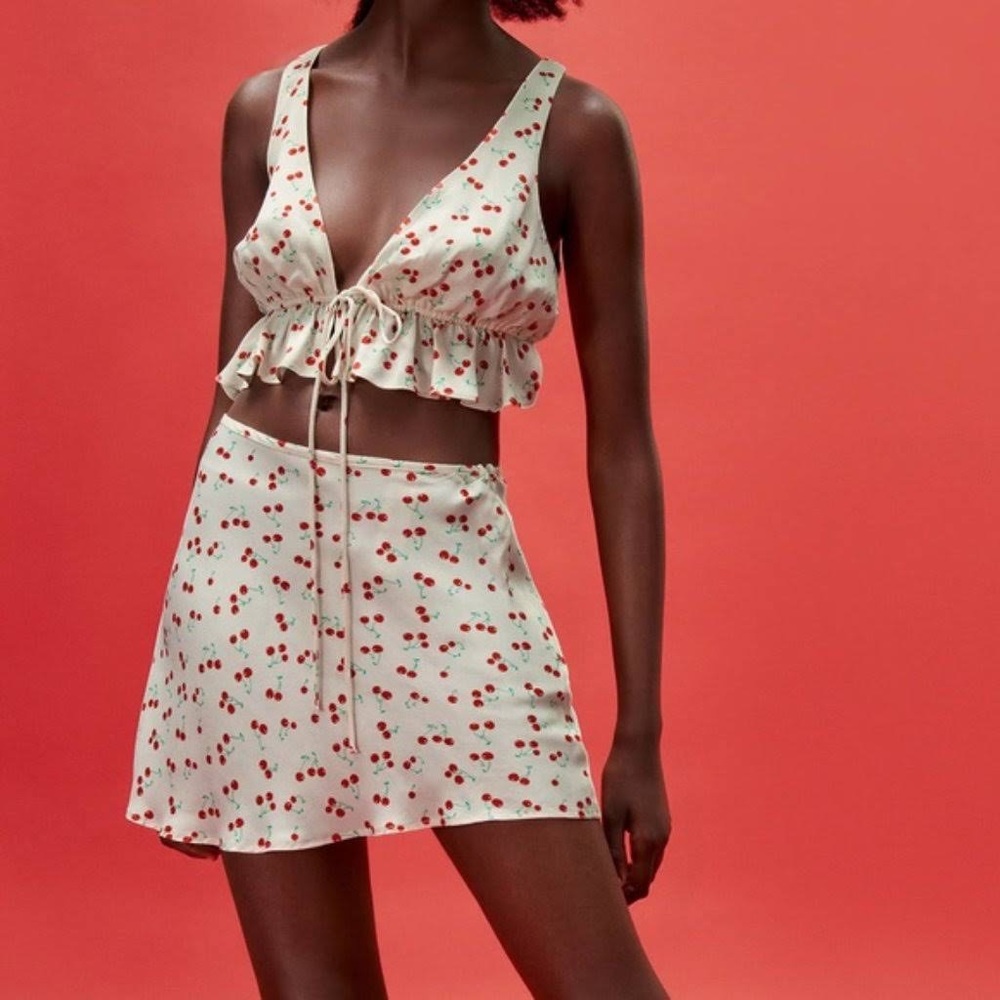 Zara satin cherry mini skirt